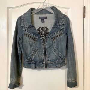 Baccini Cropped Denim Jean Jacket Cropped Embroidered Size M Y2K Button Zipper
